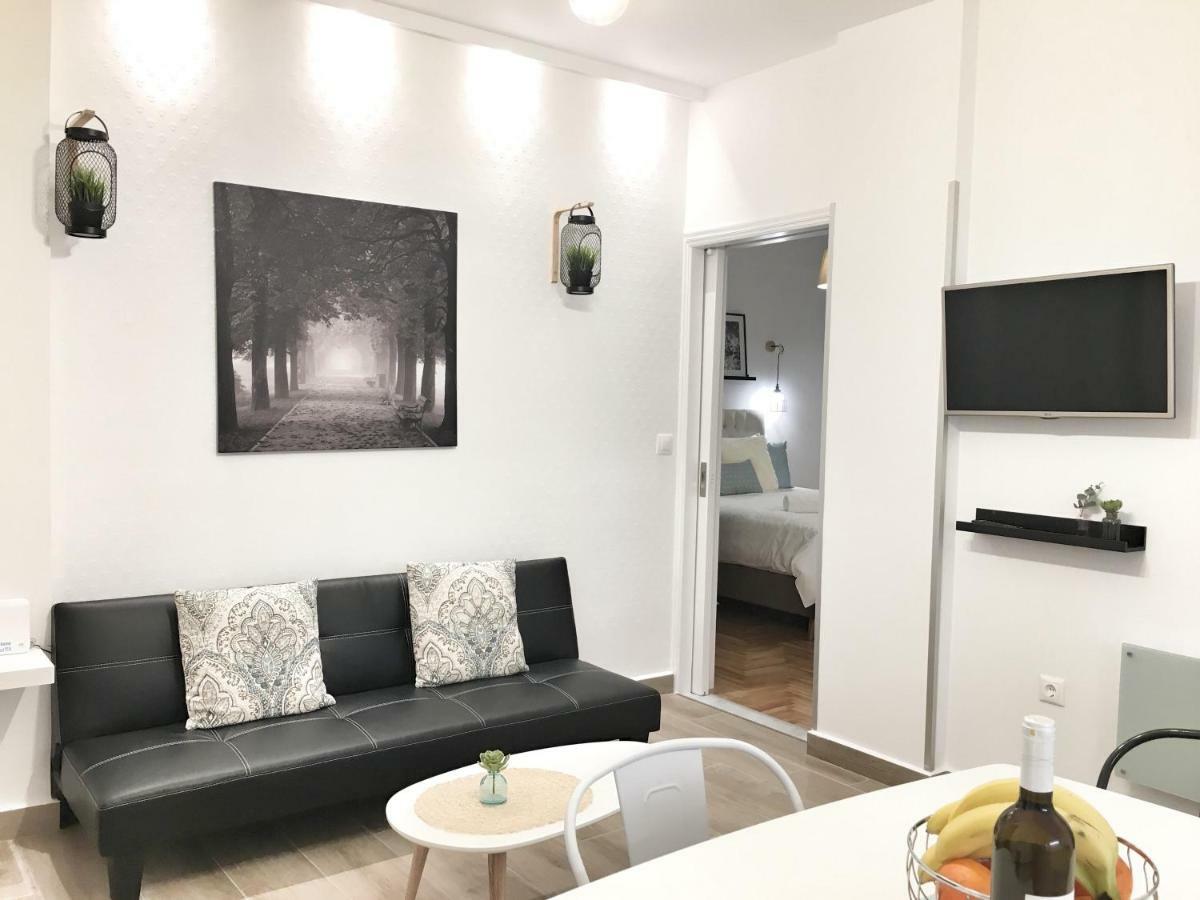 Athina Apartments アテネ エクステリア 写真